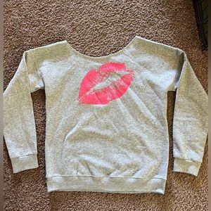 Cute 80’s style large neck sweatshirt